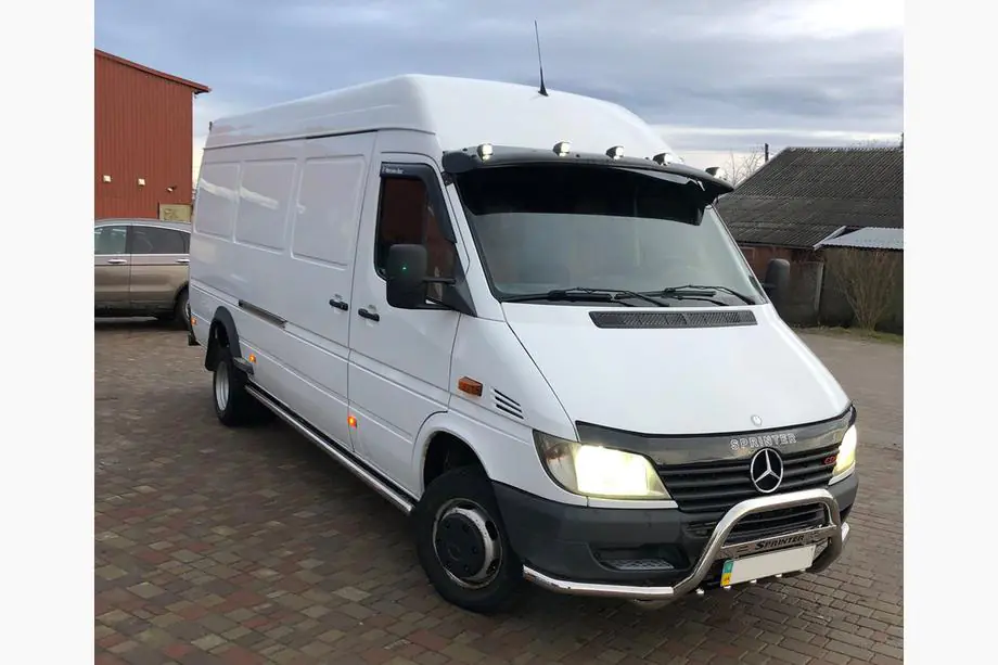 Mercedes Sprinter W901/902/903/904/905 1995–2006 Frontbåge Exclusive (rostfritt) Foto 3