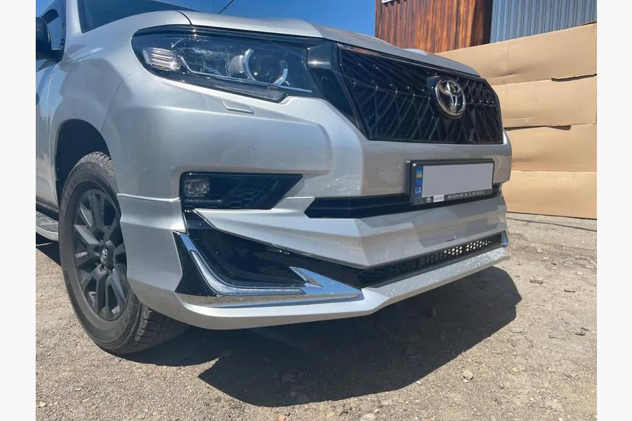 Toyota Land Cruiser Prado 150 2009–2023 Läppspoiler till främre stötfångare Modelista V3-LED (2017-) Foto 5
