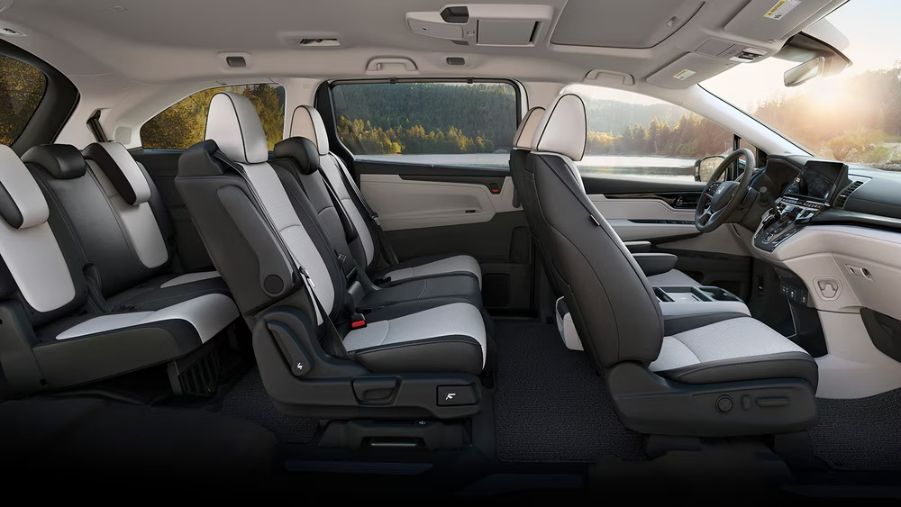 Välj en familjeminibuss: vad ska du tänka på?