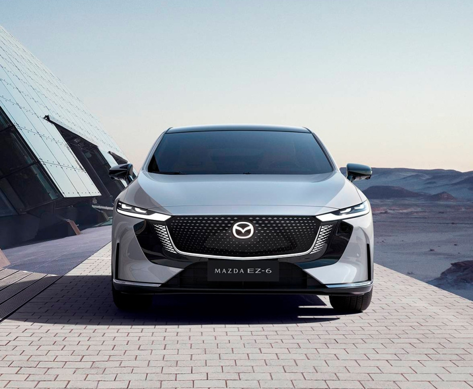 Test av hybrida liftbacken Mazda EZ-6