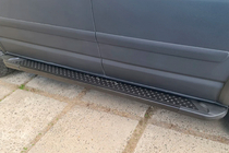 Volkswagen T5 Transporter 2003–2010 Sidosteg Allmond Black (2 st, aluminium) Lång hjulbas foto 3