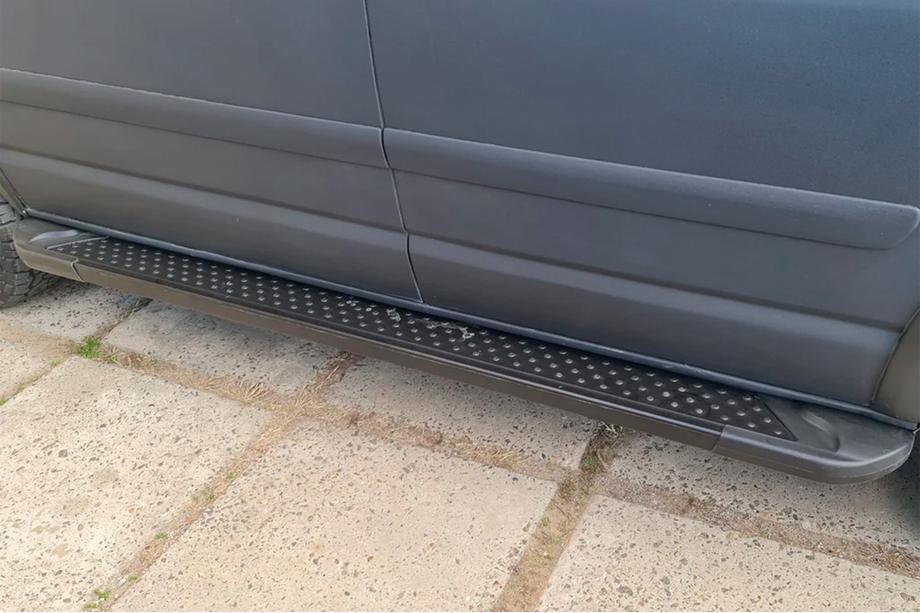 Volkswagen T5 Transporter 2003–2010 Sidosteg Allmond Black (2 st, aluminium) Foto 3