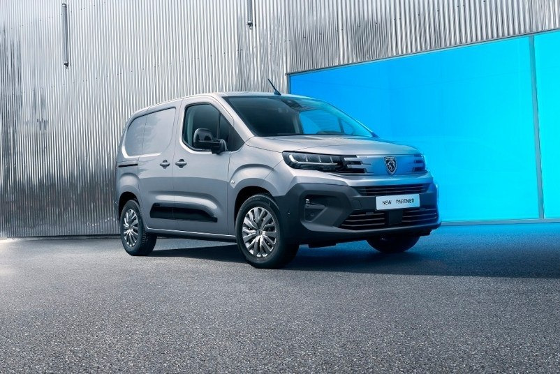 Uppdaterade Peugeot Partner 2024: praktisk i ny tappning