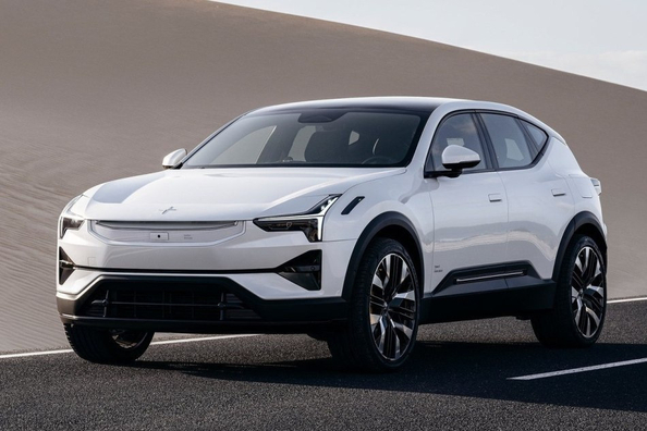 Test av Polestar 3: Skandinavisk elcrossover med fokus på teknik