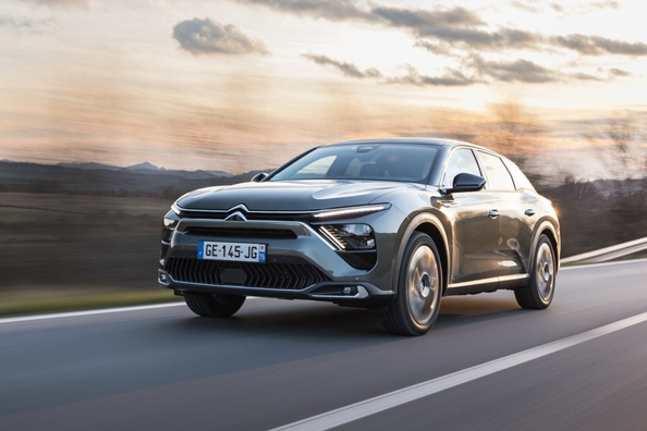 Test av Citroen C5 X: Komfort och stil i ett unikt format