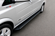 Mercedes Viano 2004–2014 Sidosteg X5-typ Black (2 st, aluminium) foto 1