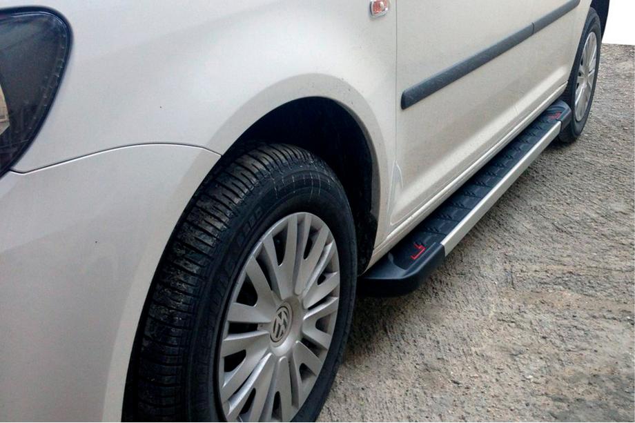 Volkswagen Caddy 2004–2010 Sidosteg Red-style (2 st, aluminium) Maxi hjulbas Image