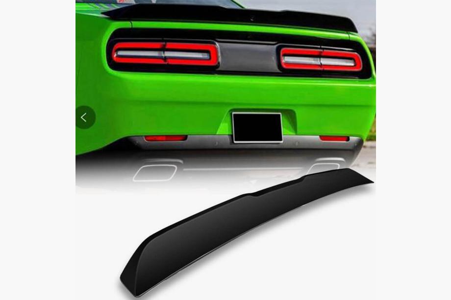 Dodge Challenger 2008–2023 Spoiler V2 (2015-2019, kolfiber) Image