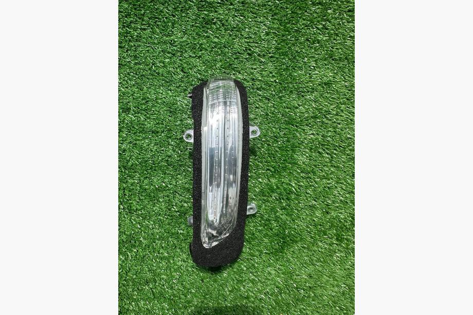 Toyota Land Cruiser 200 2007–2021 Blinkers i spegel (För 2012-2016, 1 st.) Image