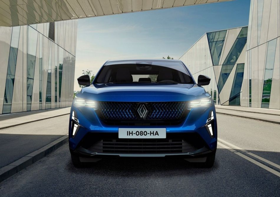 Test av Renault Rafale 2024: stilfull crossover-coupé