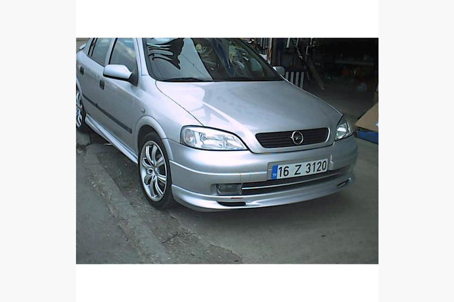 Opel Astra G Classic 1998–2012 Främre nedre frontläpp HB (för lackering) Image