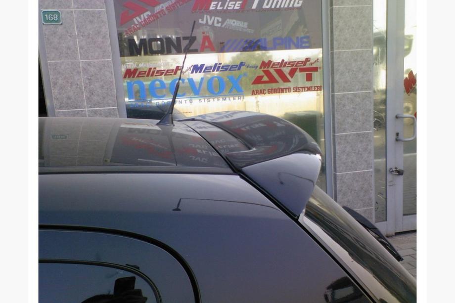 Opel Astra H 2004–2013 Spoiler HB (olackerad) Image