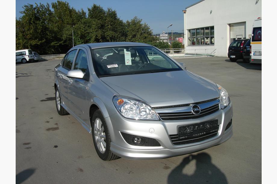 Opel Astra H 2004–2013 Främre nedre läppspoiler Sedan (för lackering) Foto 2