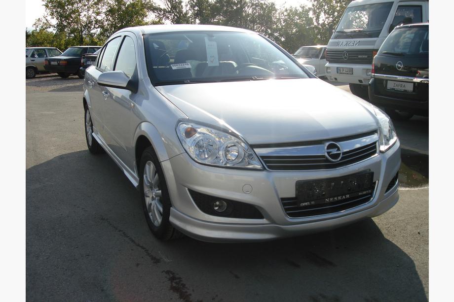 Opel Astra H 2004–2013 Främre nedre läppspoiler Sedan (för lackering) Foto 4