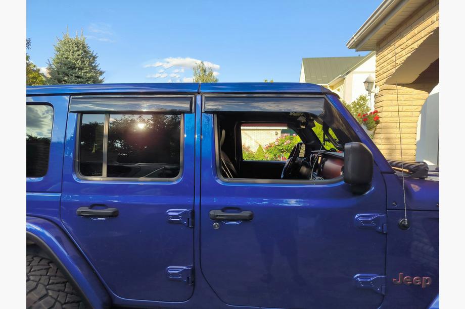 Jeep Wrangler 2018– Fönstervindavvisare Niken Luxury (4 st) Image