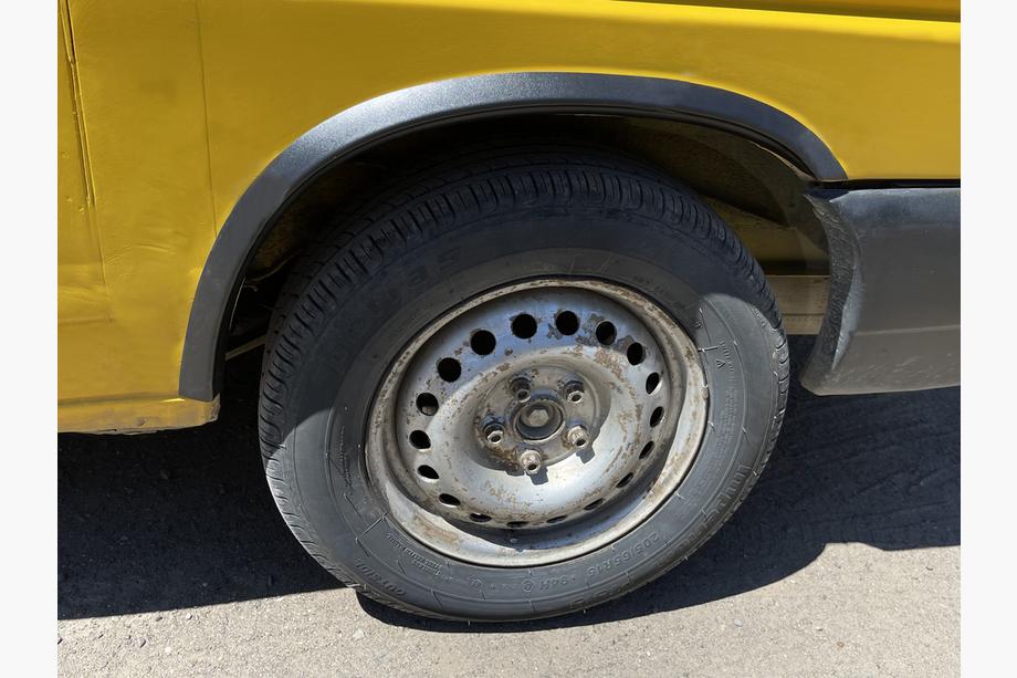Volkswagen T4 Transporter 1990–2003 Hjulhuslister (4 st, svarta) Rostfritt stål Image