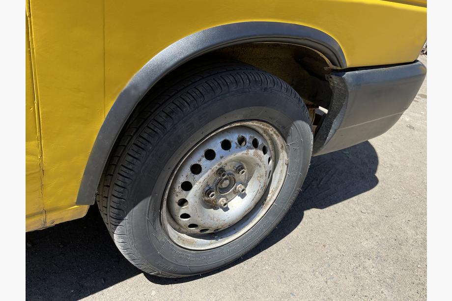 Volkswagen T4 Transporter 1990–2003 Hjulhuslister (4 st, svarta) Plast Foto 2