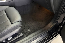 BMW 3-serien G20/G21 2018– Textilmattor Deluxe (Svarta) foto 7