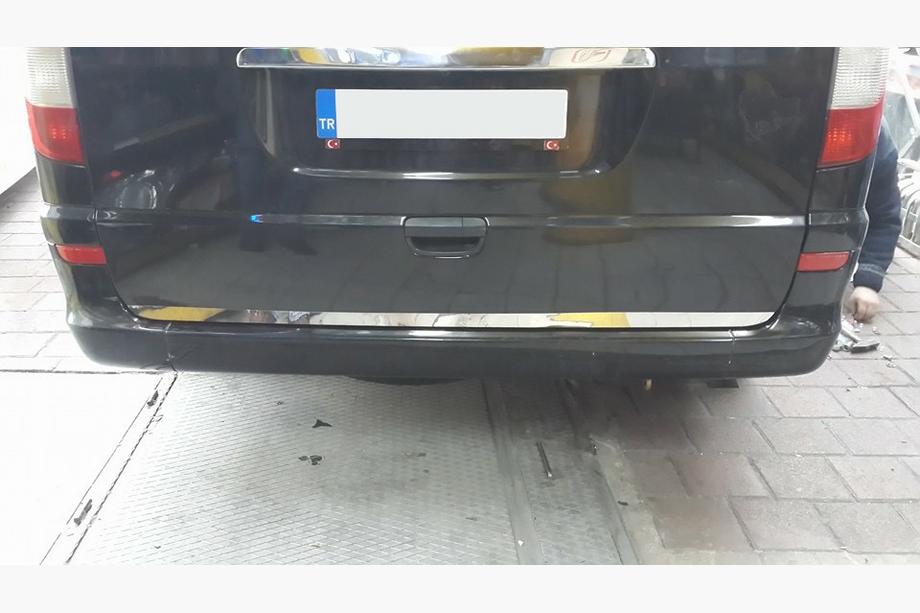 Mercedes Viano 2004–2014 Rostfri list till baklucka Foto 4
