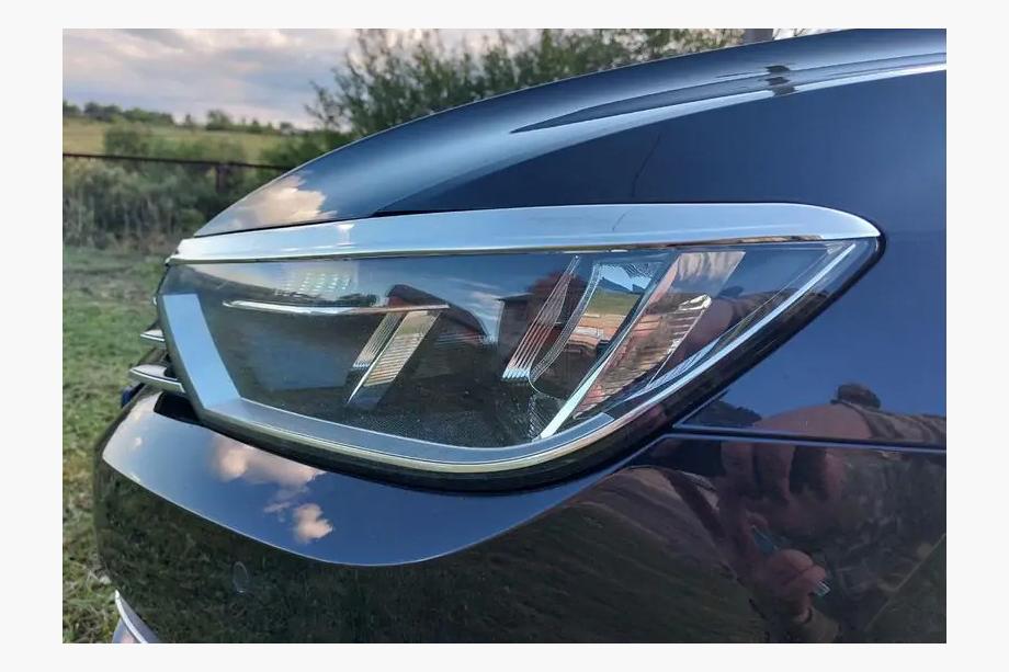 Volkswagen Passat B8 2015–2023 Kromade strålkastarlistor (2015-2018, 2 st, rostfritt stål) Image