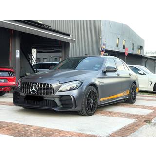 Bodykit med bakre diffuser (design Black Mamba C63GT) foto 1