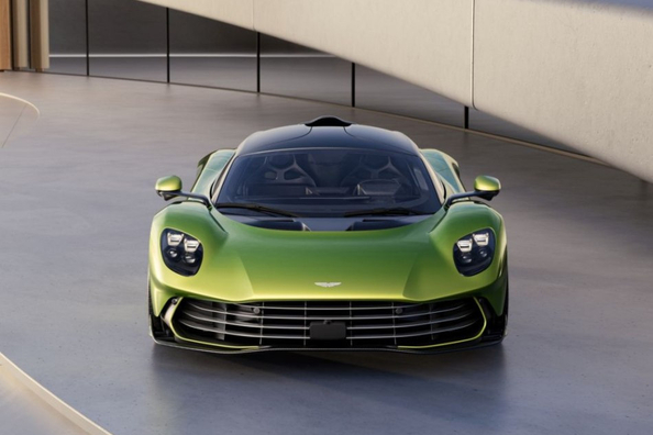 Aston Martin Valhalla: Recension av hybrid-hyperbil