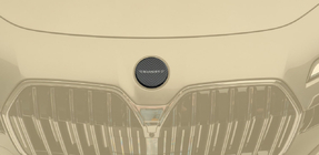 BMW 7-serie G70/G71 2022– Frontemblem MNSR (kolfiber) foto 1