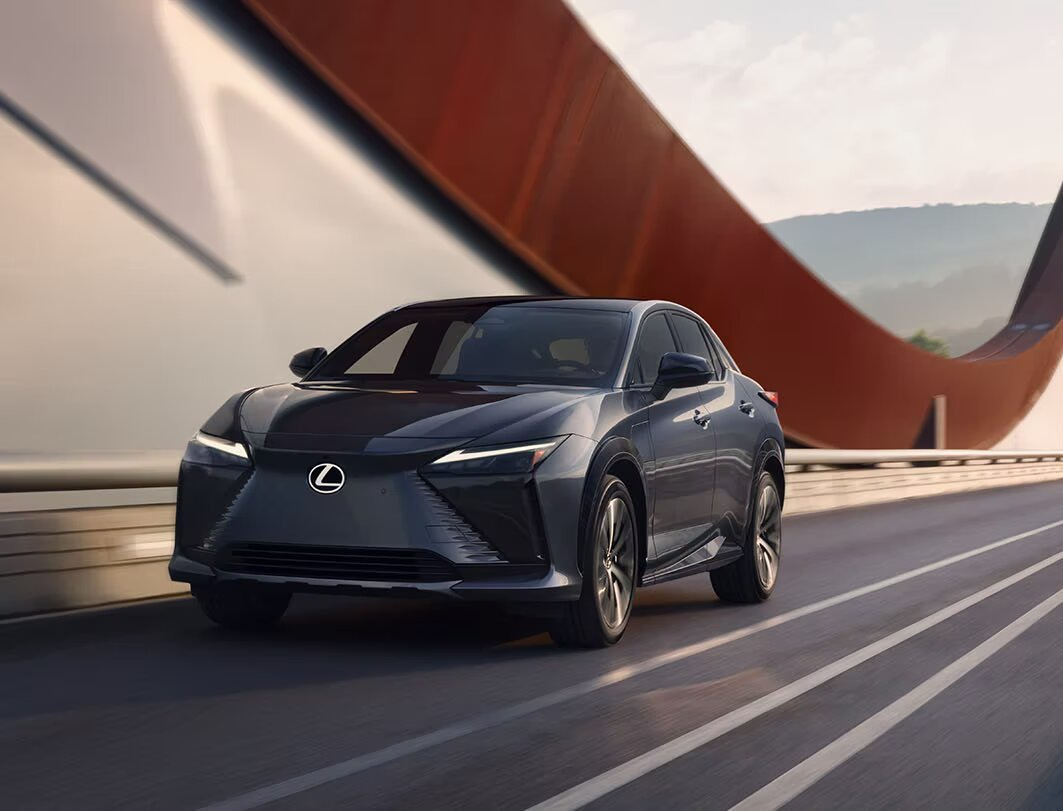 Lexus RZ450e: test av den elektriska crossovern