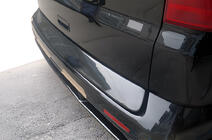 Volkswagen T5 Caravelle 2004–2010 Plastlist till baklucka (för lackering) foto 1