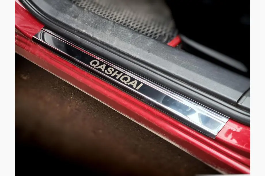 Nissan Qashqai 2014–2021 Instegslister (Carmos V1, 4 st, rostfritt stål) Image