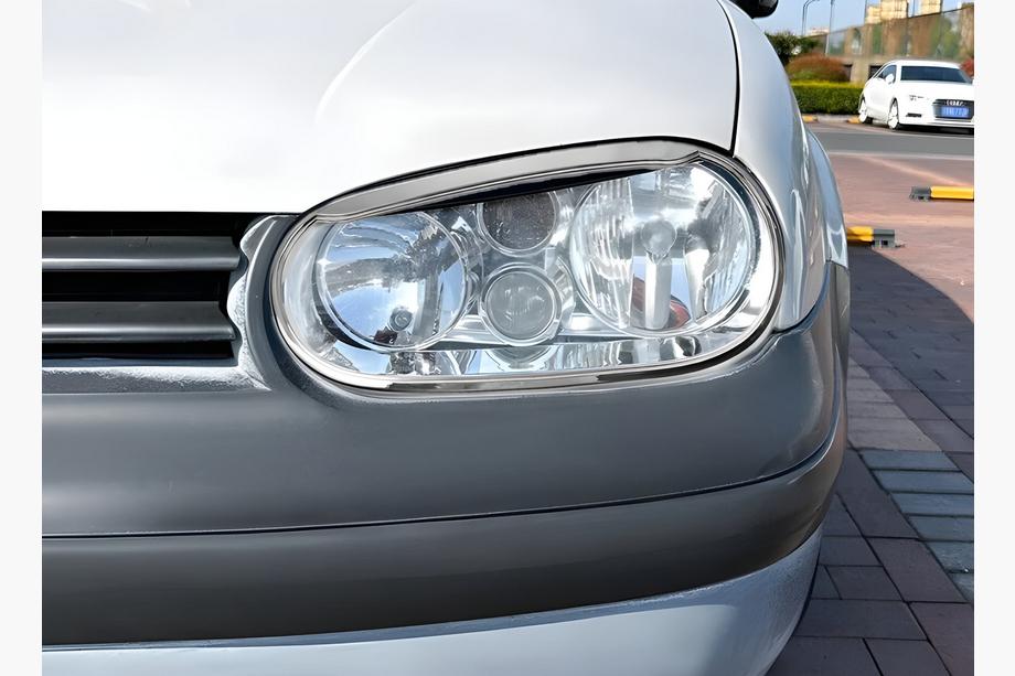 Volkswagen Golf 4 1997–2006 Strålkastarkåpor ”glasögon” V3 (2 st, plast) Image