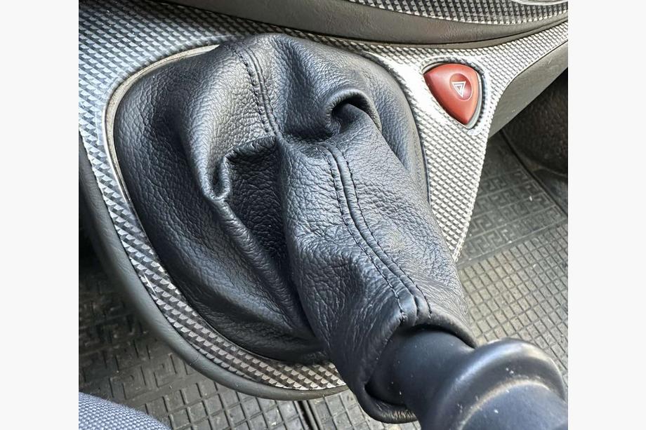Nissan Primastar 2002–2014 Läderdamask för växelspak Foto 1