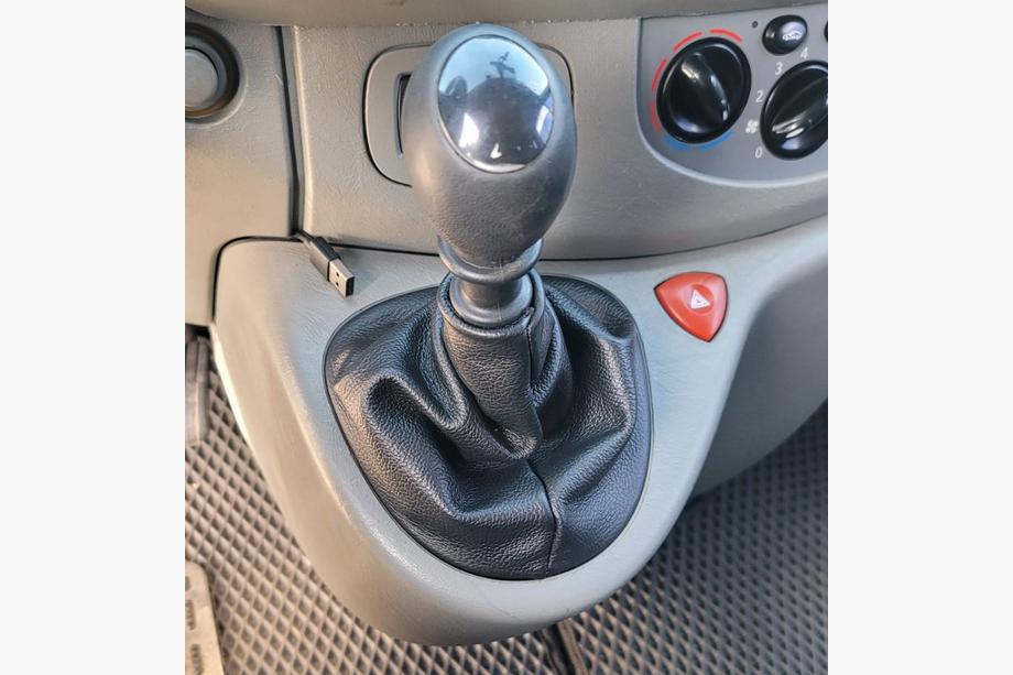 Nissan Primastar 2002–2014 Läderdamask för växelspak Foto 5