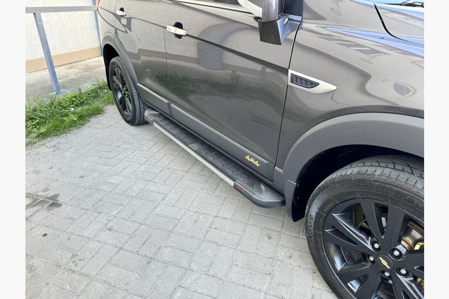 Chevrolet Captiva 2006–2019 Sidosteg RedLine V1 (2 st, aluminium) Image
