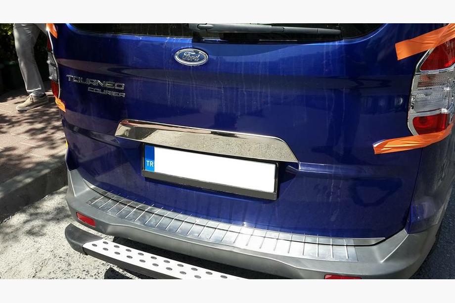 Ford Courier 2014–2023 List ovanför registreringsskylten (rostfritt stål) Image