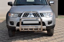 Mitsubishi L200 2006–2015 Frontbåge QT007 (rostfritt stål) foto 1