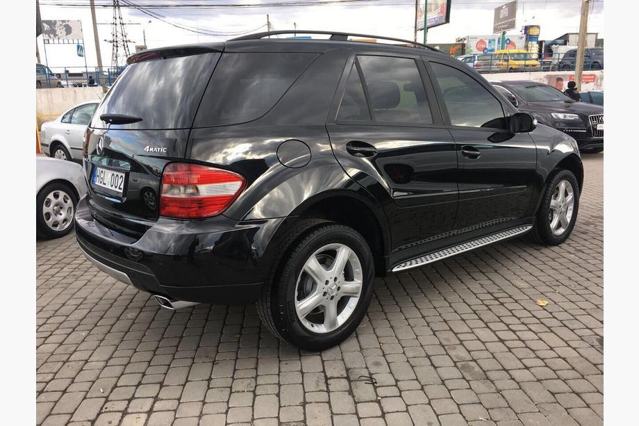 Mercedes ML W164 2005–2011 OEM sidosteg (2 st, aluminium) Foto 12