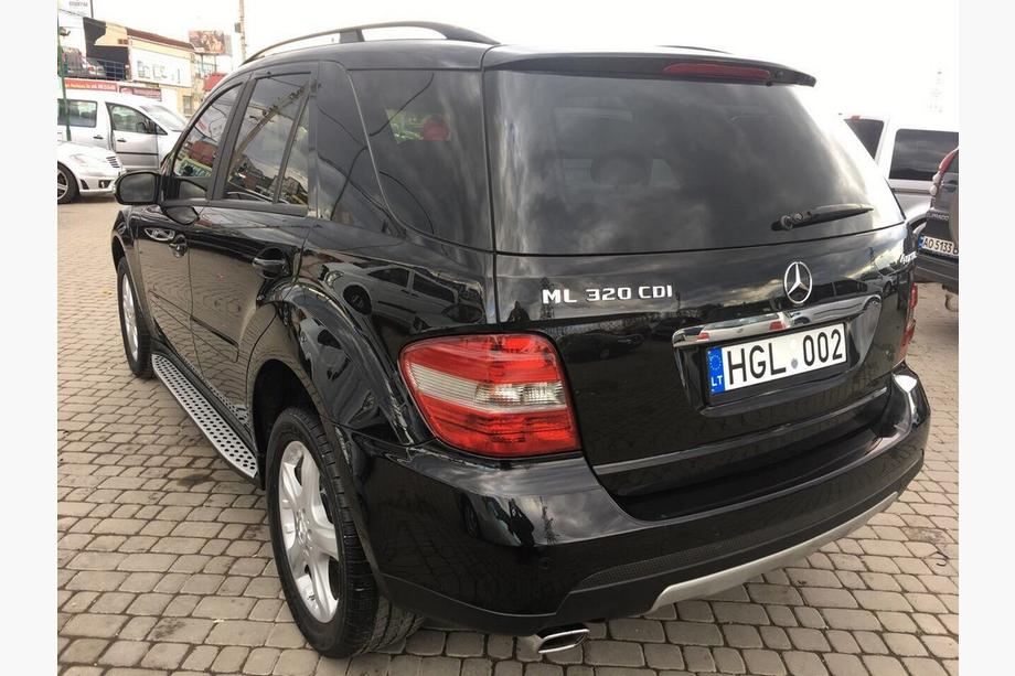 Mercedes ML W164 2005–2011 OEM sidosteg (2 st, aluminium) Foto 13