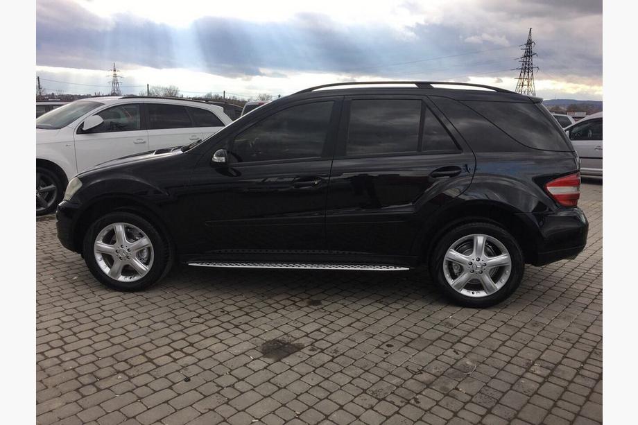 Mercedes ML W164 2005–2011 OEM sidosteg (2 st, aluminium) Foto 14
