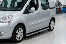 Peugeot Partner Tepee 2008–2018 Sidosteg Maydos V1 (2 st, aluminium ↗ rostfritt stål) foto 1