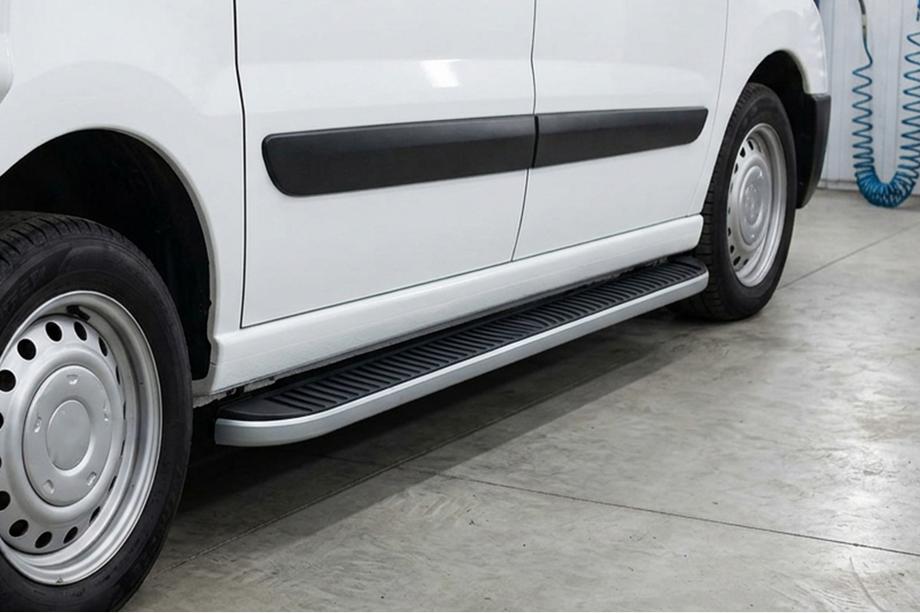 Citroen Jumpy 2007–2017 Sidosteg Tayga Grey (2 st, aluminium) Image