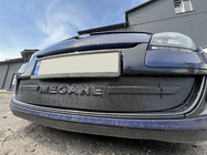 Renault Megane III 2009–2016 Vintertäckning för grill (2009-2013, nedre) Matt foto 2