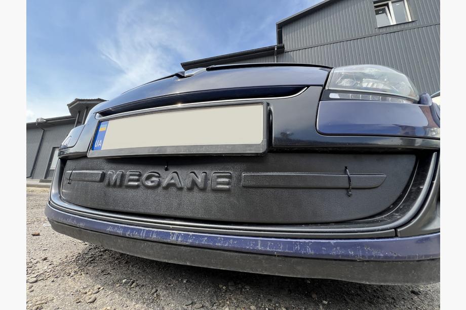 Renault Megane III 2009–2016 Vintertäckning för grill (2009-2013, nedre) Foto 2