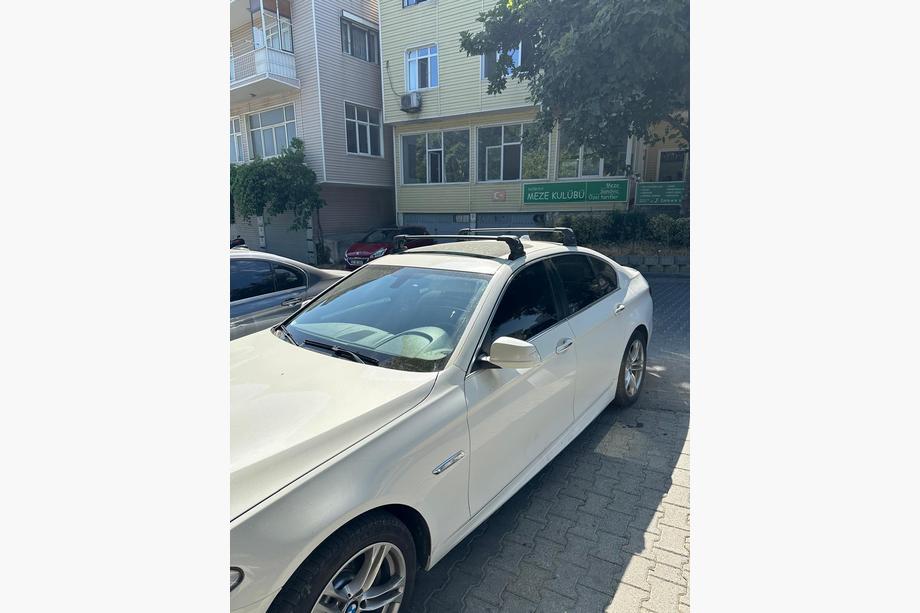 BMW 5-serien F10/F11 2010–2016 Takräcke (tvärbalkar) för originalfästpunkter Ecem V3 (2 st) Svart, 145 cm Foto 6
