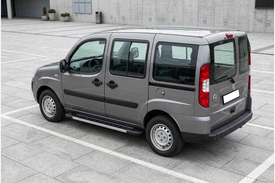 Fiat Doblo I 2005–2010 Sidosteg RedLine V1 (2 st, aluminium) Image