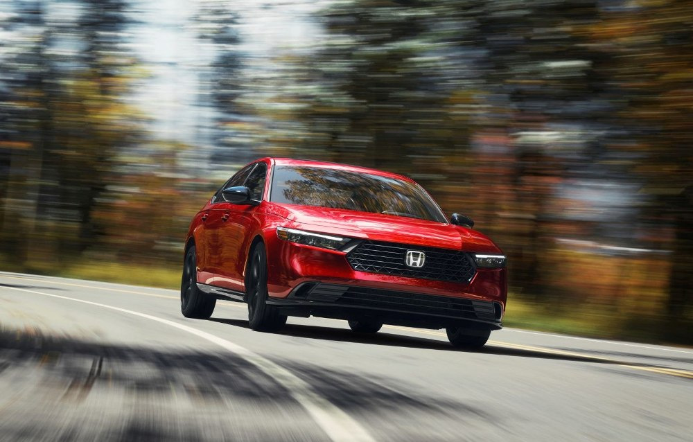 Honda Accord XI generation: Recension av den eleganta sedanen
