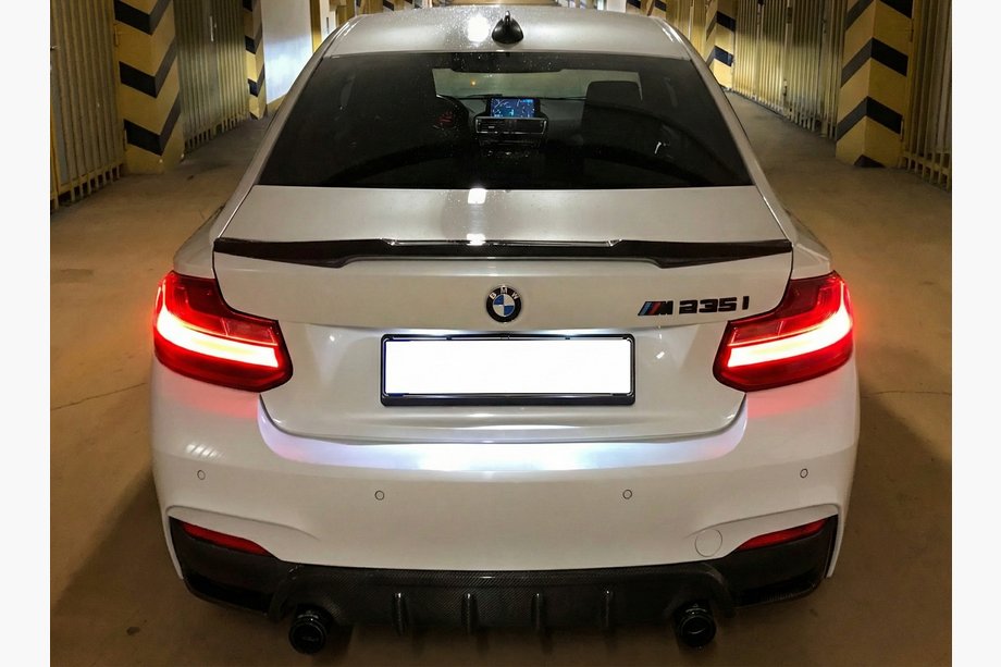 BMW 2-serien F22/F23 2014–2021 M4-Style spoiler (för F22, blanksvart) Image