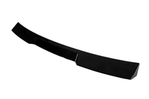 BMW 5/i5-serie G60/G60E/G61 2023– M4-Style bakluckespoiler (svart högblank) foto 2