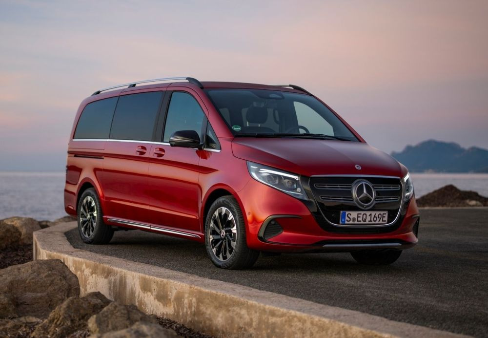 Test av Mercedes-Benz EQV 2024: lyxig elbil för familjen