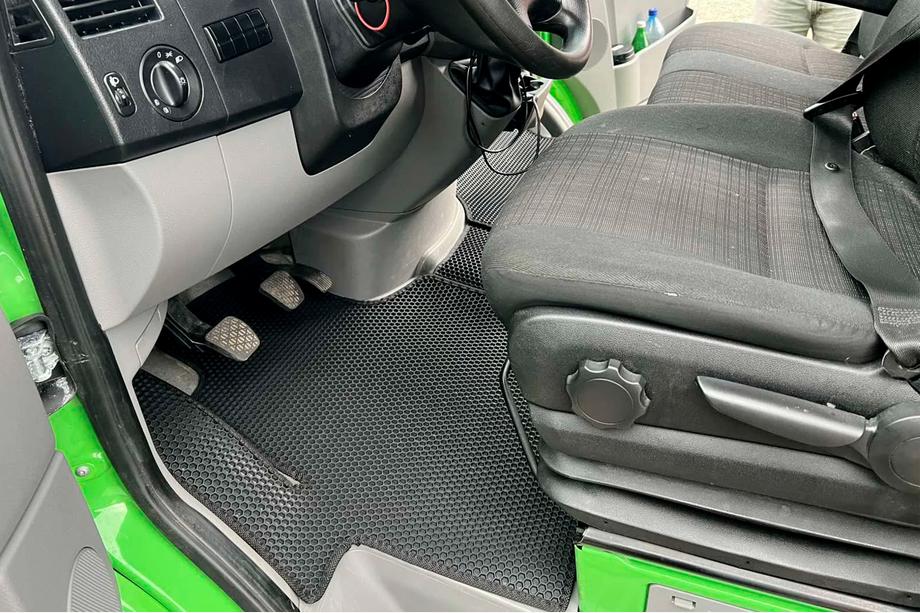 Mercedes Sprinter W906 2006–2018 Gummimattor Carsuit V1 (Svarta) Image